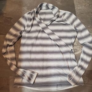 Lululemon Radiant long sleeve top. Striped grey and white. Size 6. Faux wrap.